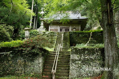 黒滝山不動寺開山堂