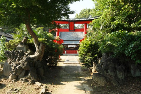 岩松八幡宮参道