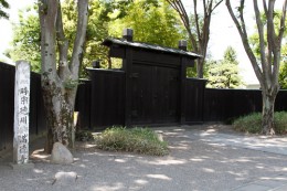 縁切寺 満徳寺 駆け込み門