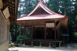 菅原神社の神楽殿（舞殿）